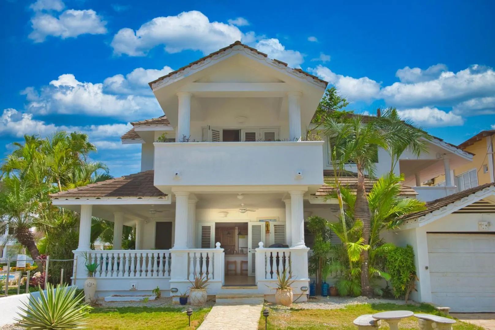 Hoteles Josefina Las Terrenas contacts
